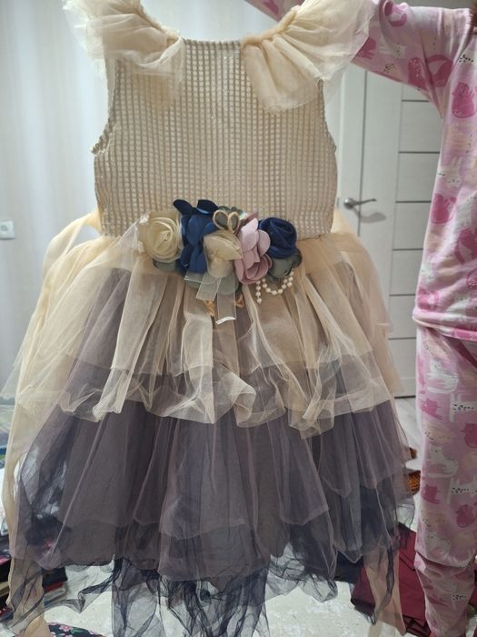 Продаём пышные платья и юбки для девочки от 5 до 9 лет