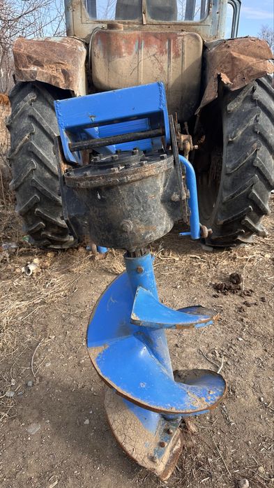Ямобур на трактор МТЗ Беларус