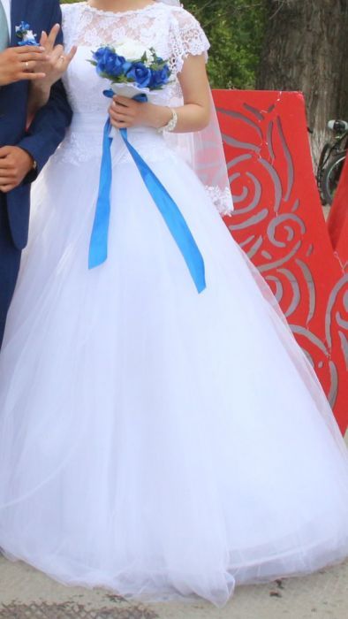 Свадебное платье