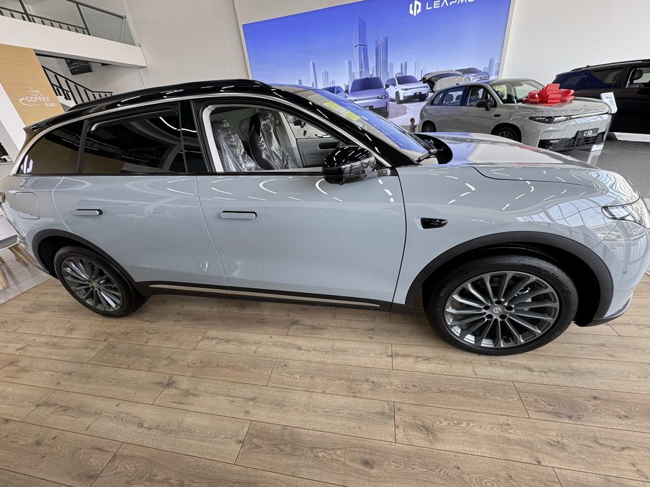 LEAPMOTOR c11 hybrit 300km