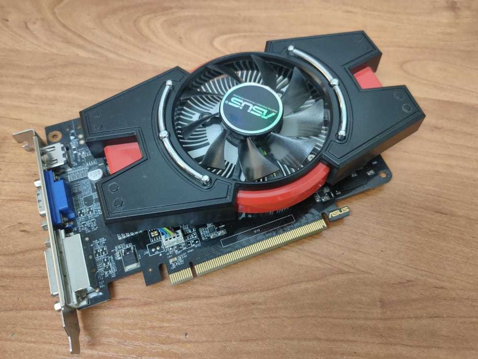 Продам видеокарту GeForce GTX-650 2 Gb