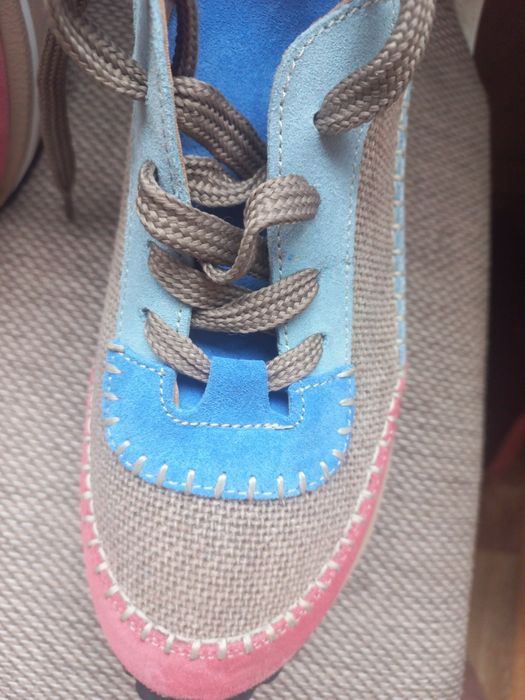 Кроссовки новые Турция