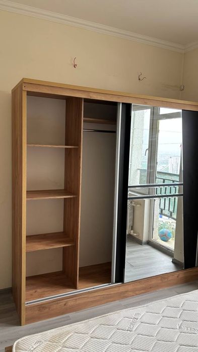 Mebil sotiladi spalni va shkaf