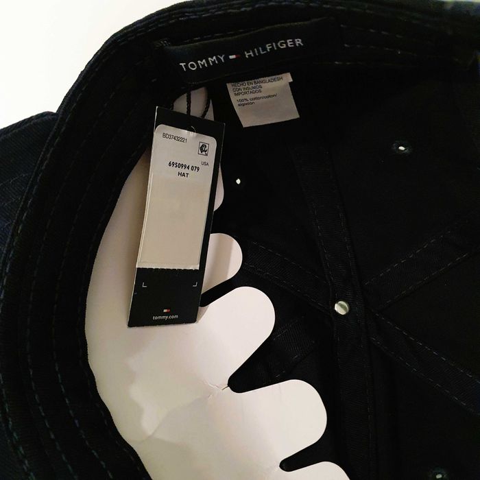 Унисекс шапка с козирка Tommy Hilfiger