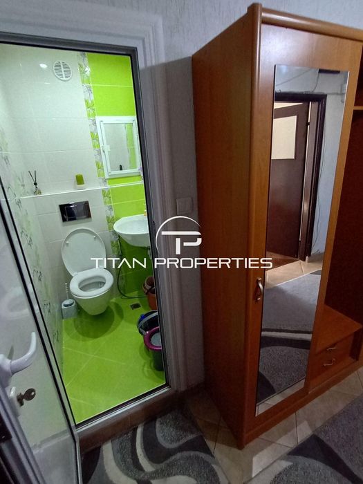 Тристаен панелен апартамент в ж.к Славейков