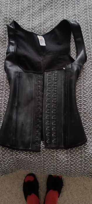 Женская одежда ,корсет