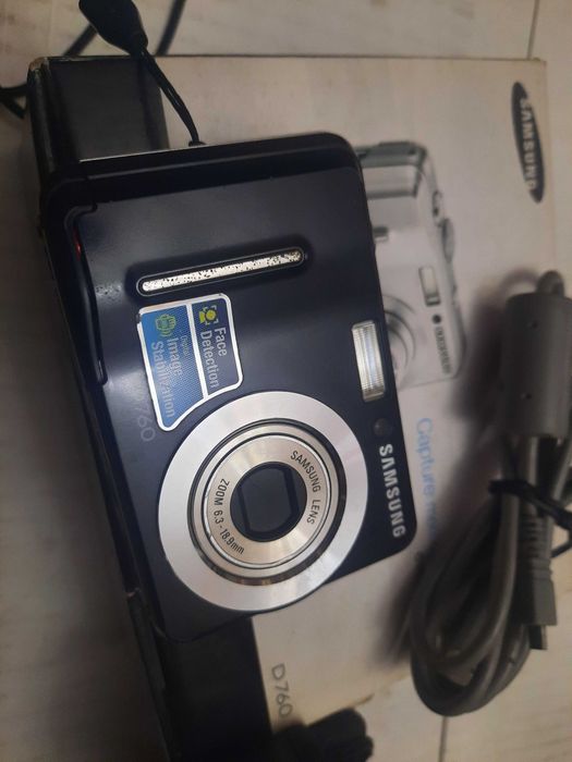 Фотоапарат Samsund  D 760