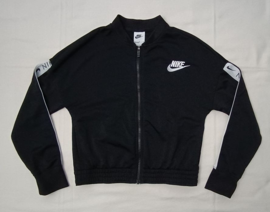 Nike NSW Repeat Logo Sweatshirt оригинално горнище ръст 146-156см Найк
