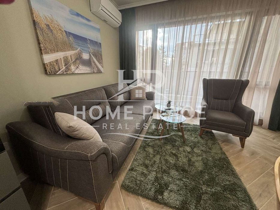 Дава се под наем Тристаен апартамент в Варна, Център - 95 кв.м за 1246.44 € - Снимка #1