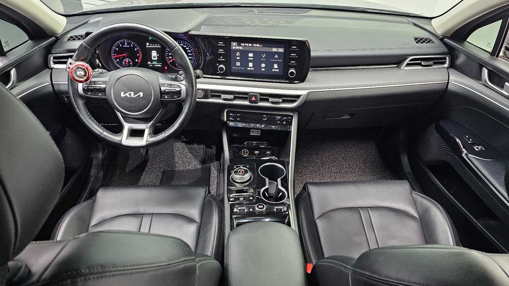 Kia K5 2.0Lpi Prestige autogeorge.com