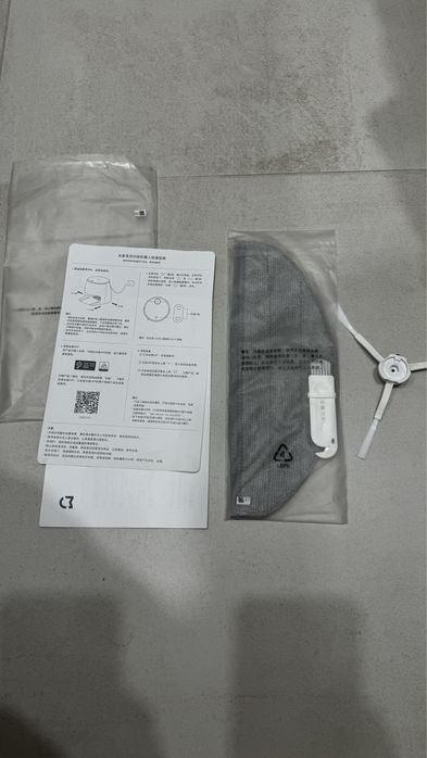 Робот пылесос (xiaomi) моет-пылесосит сам очищается