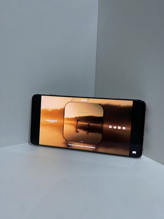 Samsung S10+ Белый