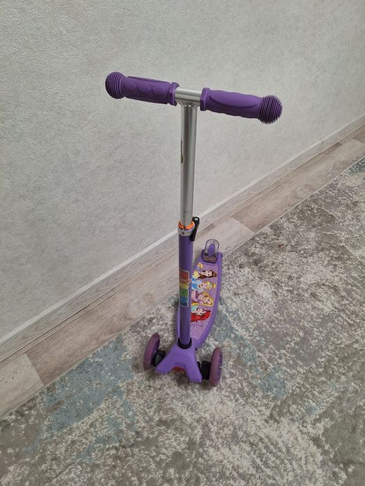 Продам самакат почти новый