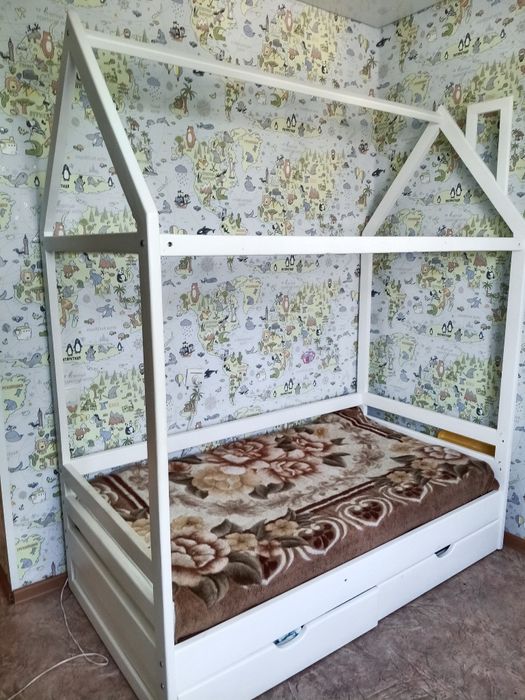Продам детскую кровать