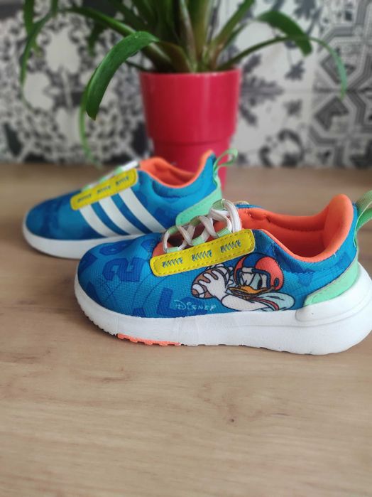 ОРИГИНАЛНИ бебешки маратонки Adidas Disney