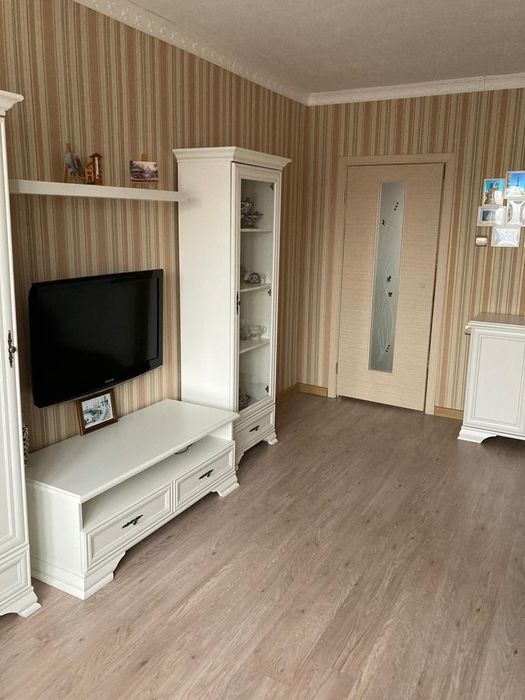 Мебель для спальни / гостиной