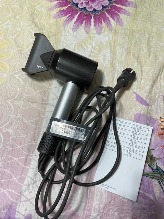 uscator de par Dyson