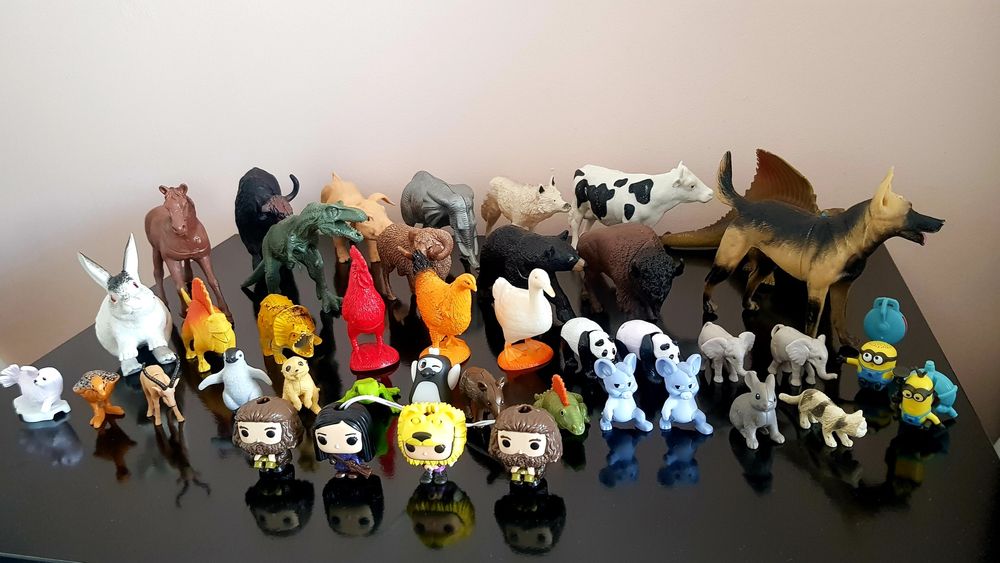 Серия животни и Киндер играчки