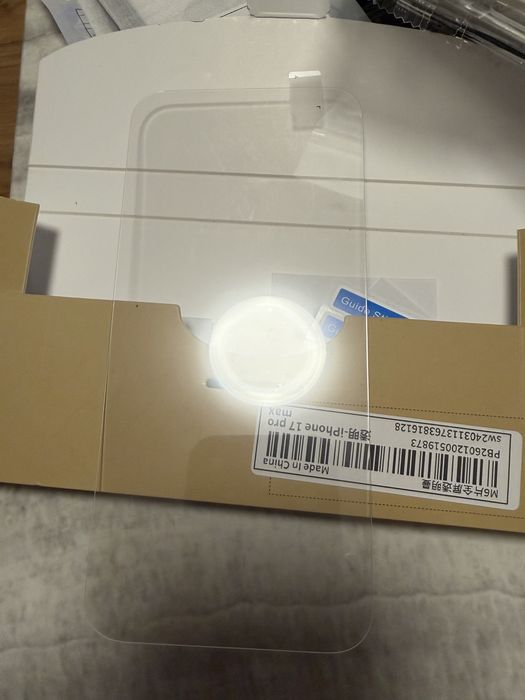 Iphone 17 Pro Max протектор и кейс