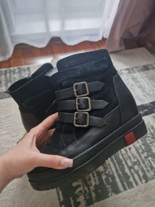 Продам зимние полусапожки