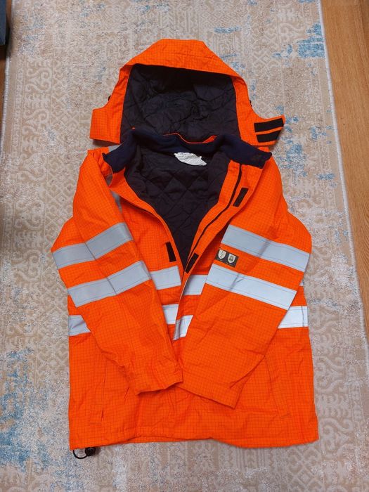 Противударный и кожанный перчатки