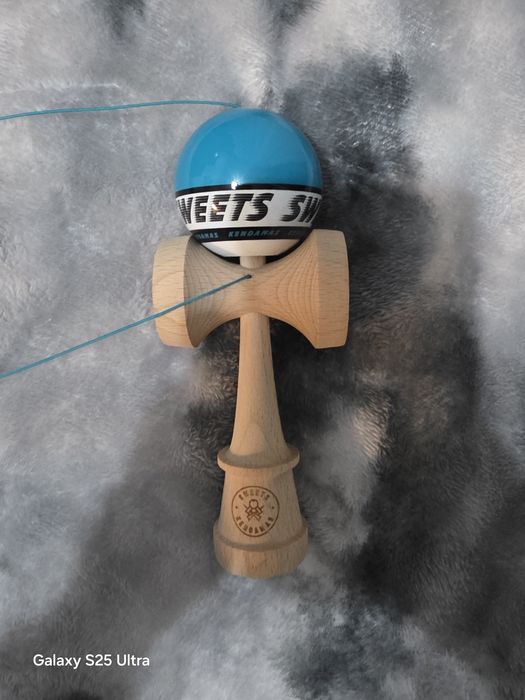 Sweets kendama starter