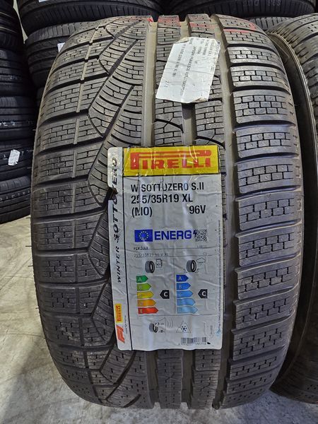 255/35/19 PIRELLI 2бр