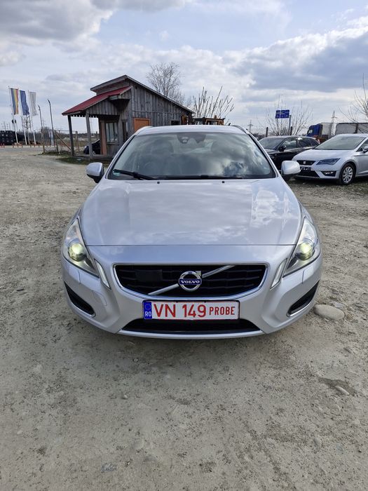 Volvo v60, automat,5 cilindri,full impecabil