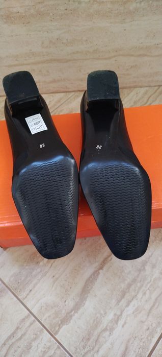 Pantofi NOI dama piele naturala marimea 36