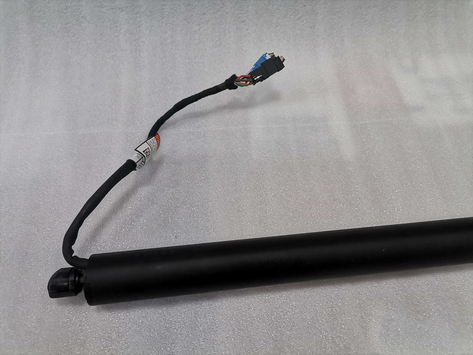 7390410 Амортисьор за Ел Багажник BMW 5 G31