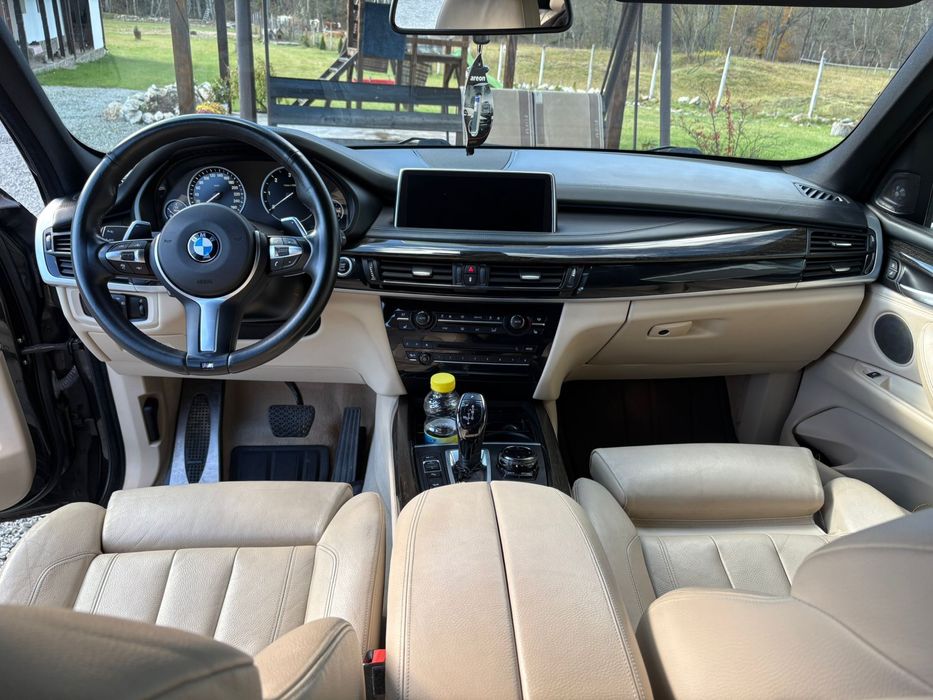 Vând BMW X5 313 CP M