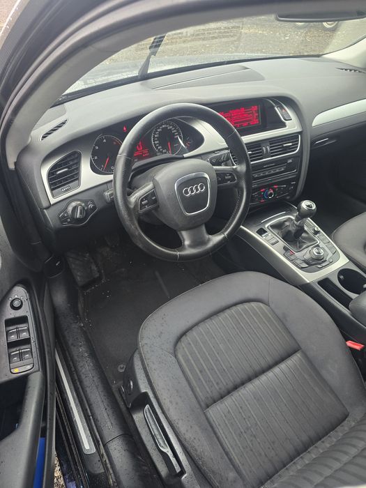 Audi A4 B8 S-Line 2.0 TDI Xenon/Navi