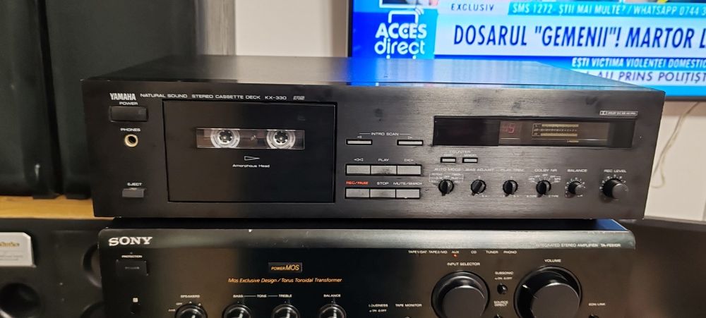 Casetofon deck Yamaha KX 330