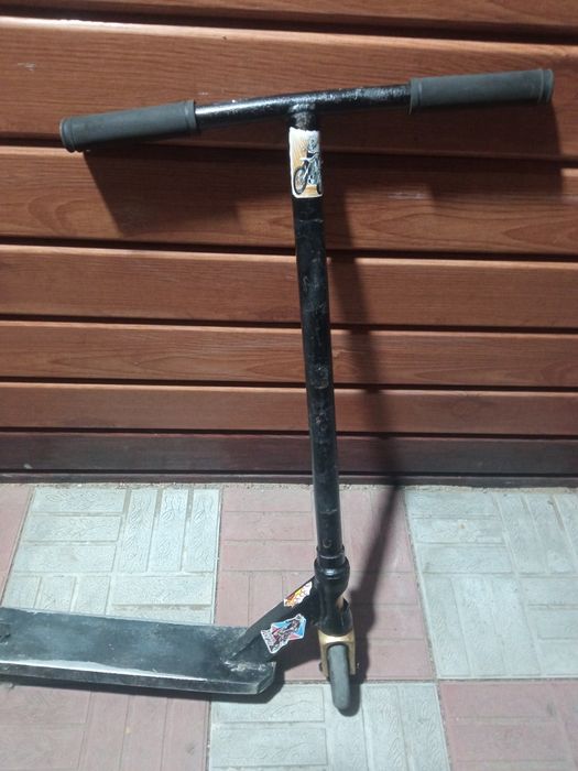 Самокат трёковой