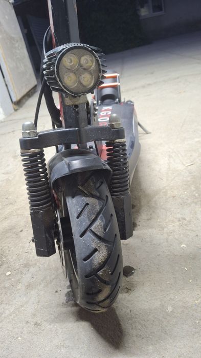 Продам kugo m4 .