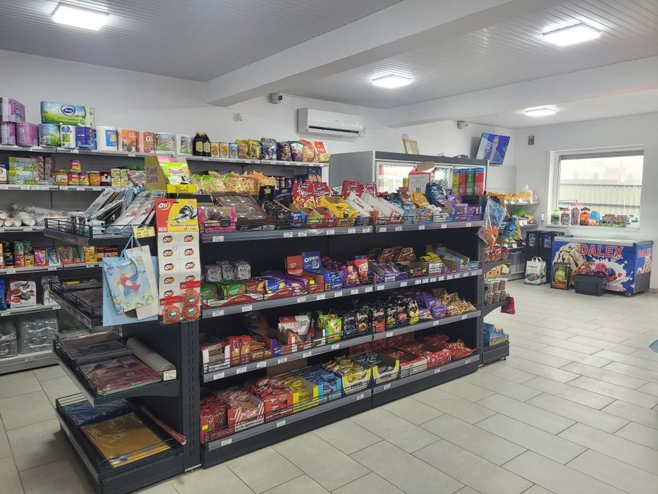 Spațiu comercial/casă