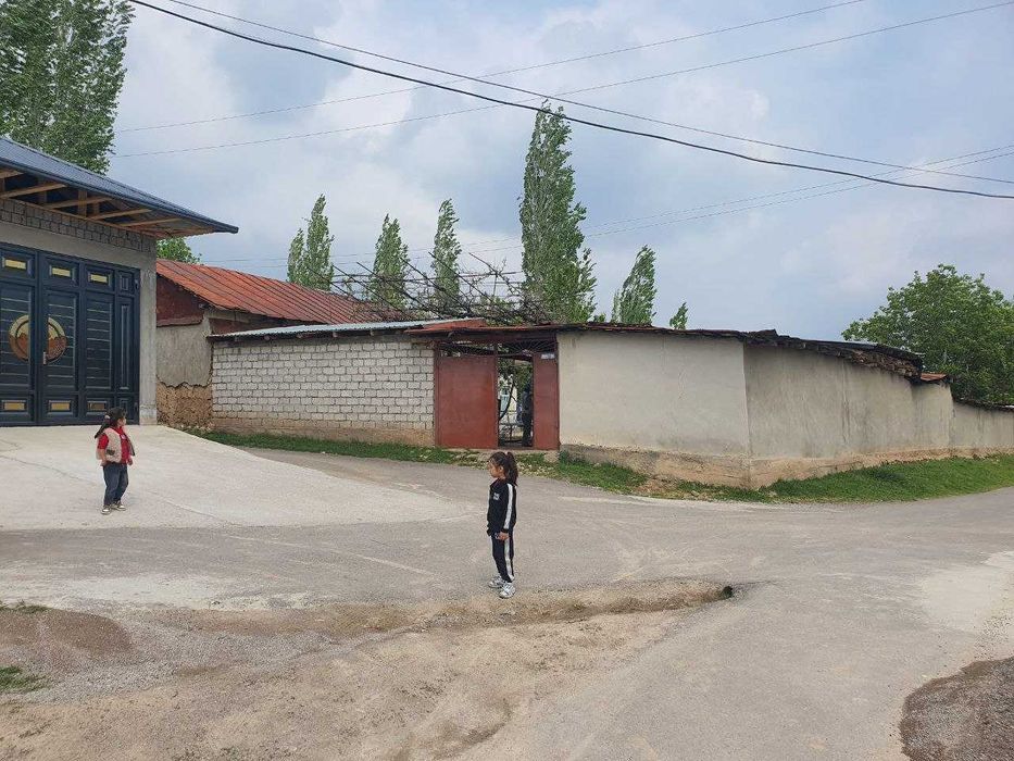 Продается участок Сижжаке Бустанлик. Сижжакда уй сотилади