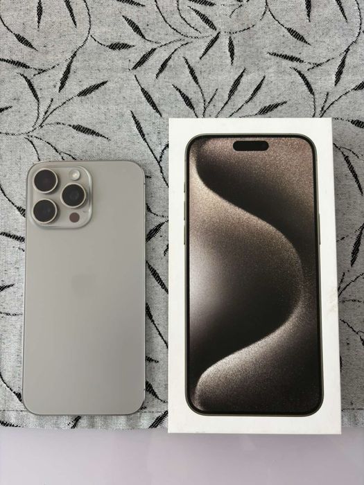 Продавам Iphone 15 pro max