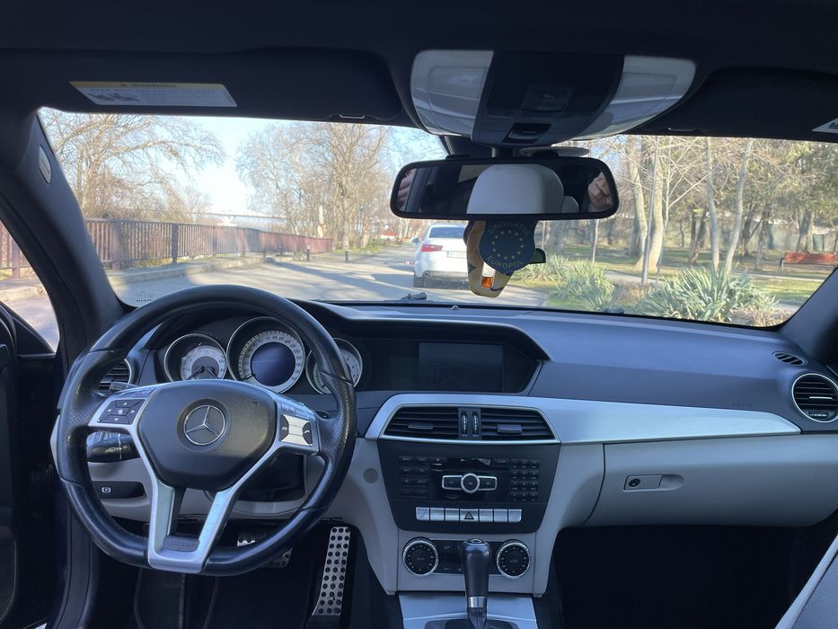 MERCEDES-BENZ C-Class 2012 — imagine 3