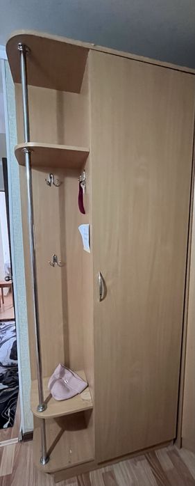 Продам 2 шкафа б/у