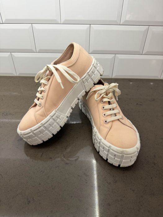 Маратонки дамски  Prada