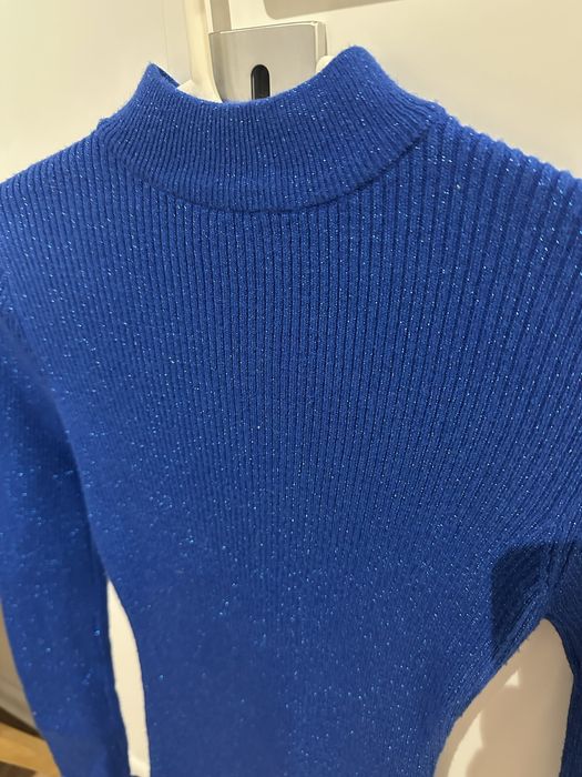 Рокля с бляскави частици Bershka