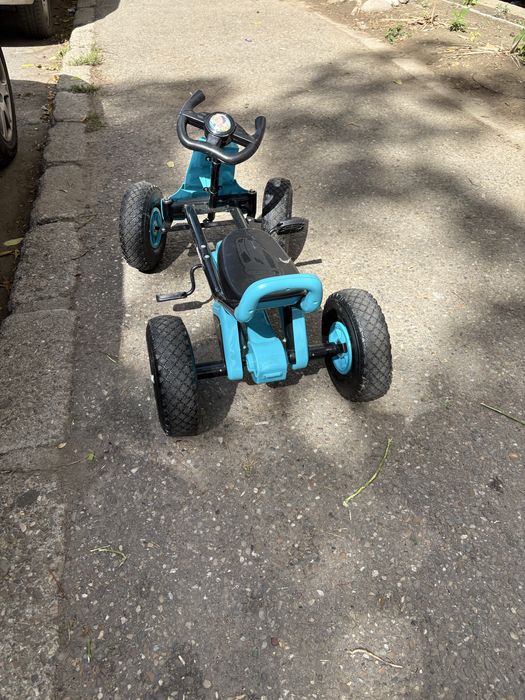 Kart cu pedale si roti gonflabile Driver Kidscare Albastru