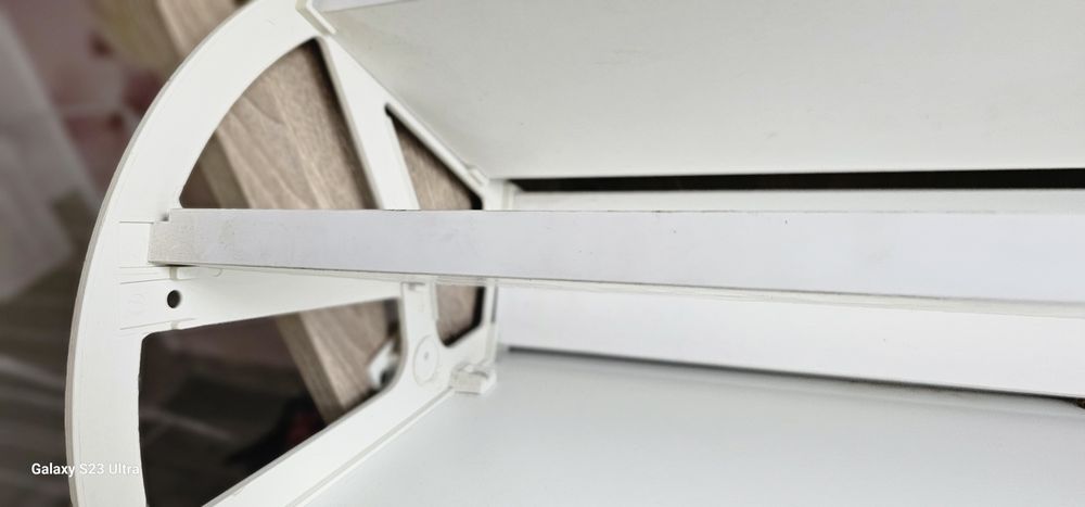 Шкаф за обувки  /Сонома тъмна /Бяло гладко
двуредов механизъм, 67/28/123 см