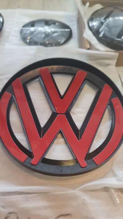 Черна емблема за Фолксваген Голф 5,6,7,8 Golf Passat Tiguan