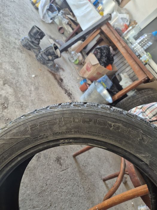 б. у шини липучка