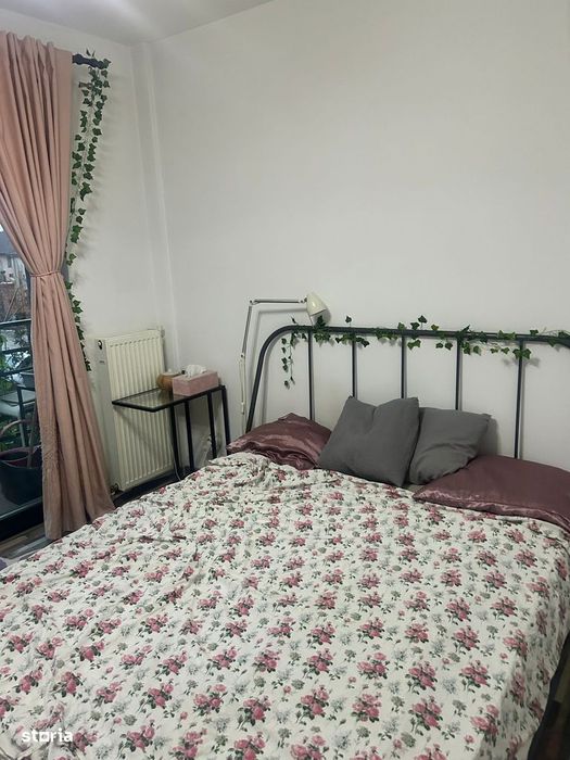 Garsoniera tip duplex-moderna si eficient compartimentata