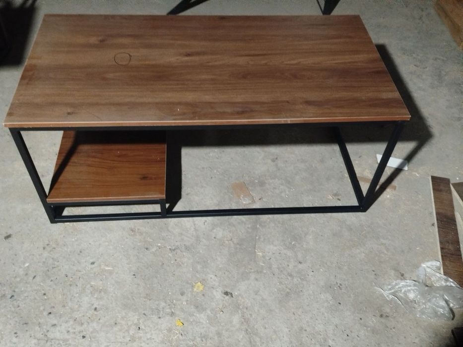 Loft mebel jurnalniy stol