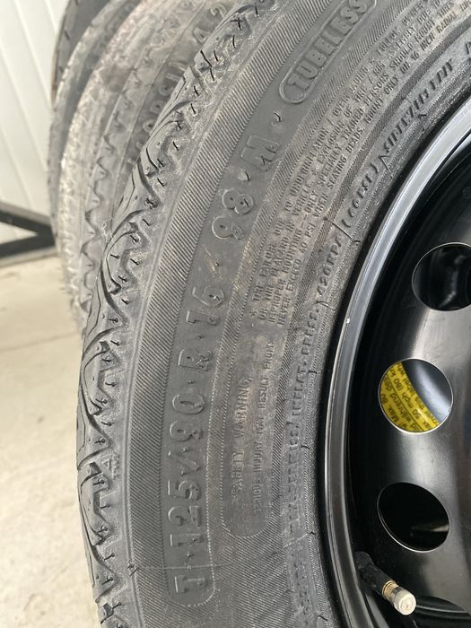 Резрвна гума за мерцедес 5x112 ц класа w204 16 цола
