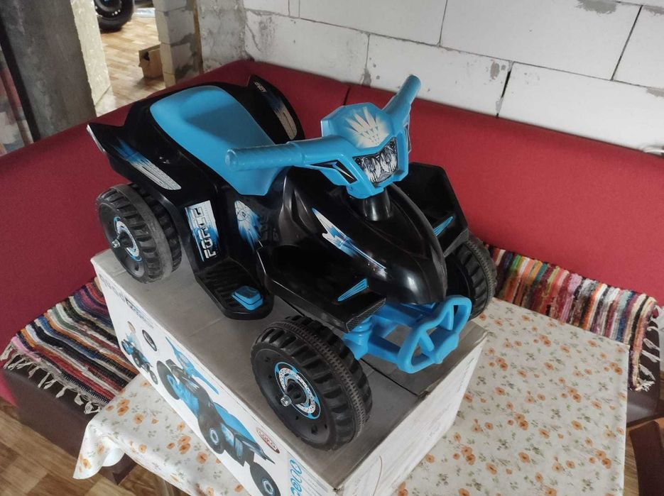 Masinuta electrica copii